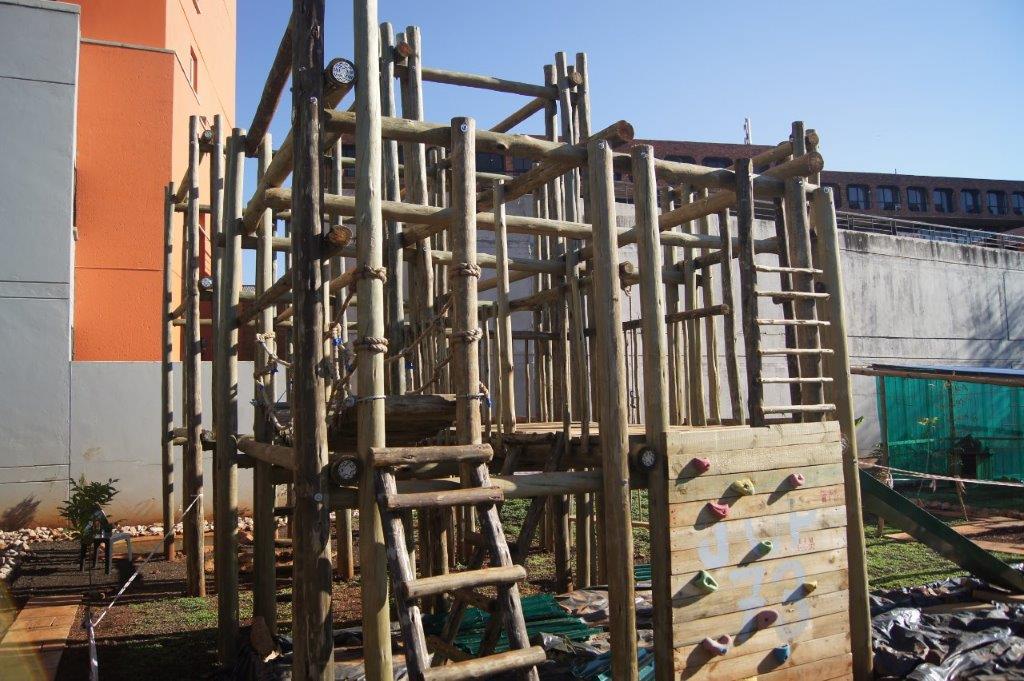 Housing Tuks 16-1015.jpg